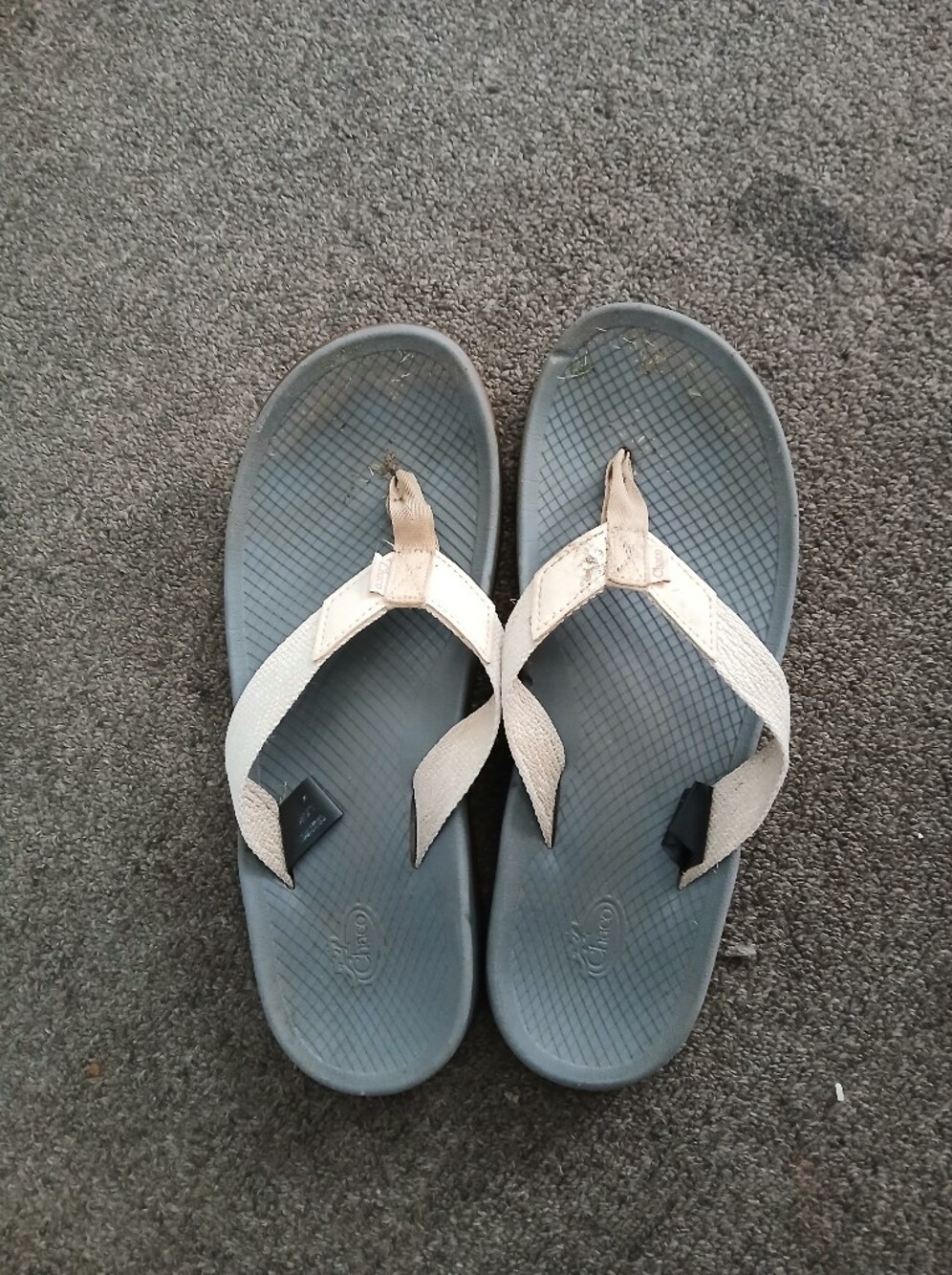 Chaco Womens Flip Flop Sandals in Ivory/Gray Size 9